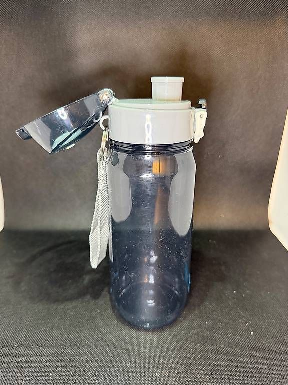 Gourdes & Thermos: Trinkflaschen Set zu verkaufen – D'occasion à Winkel par Sergiom 4