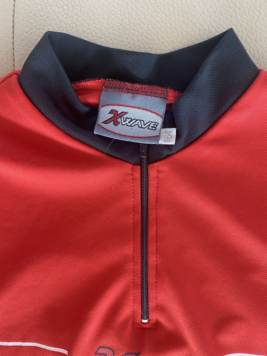 Scarpe, pantaloni & magliette da ginnastica: XWave Biketricot rot Gr. 164 – Usato da Meggen venduto da 6003Luzern 2