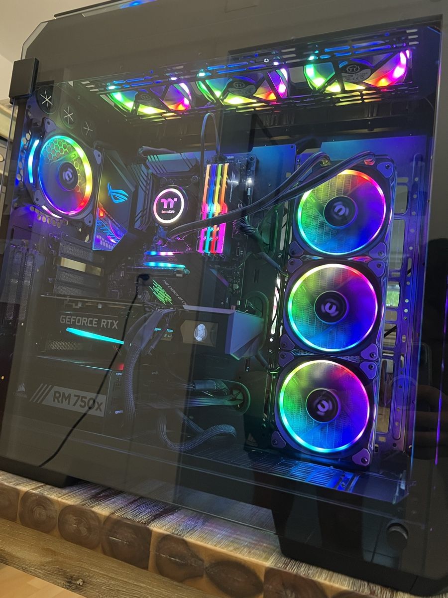 PC: Gaming PC RTX, RGB – Usato da Zürich venduto da DoSch3