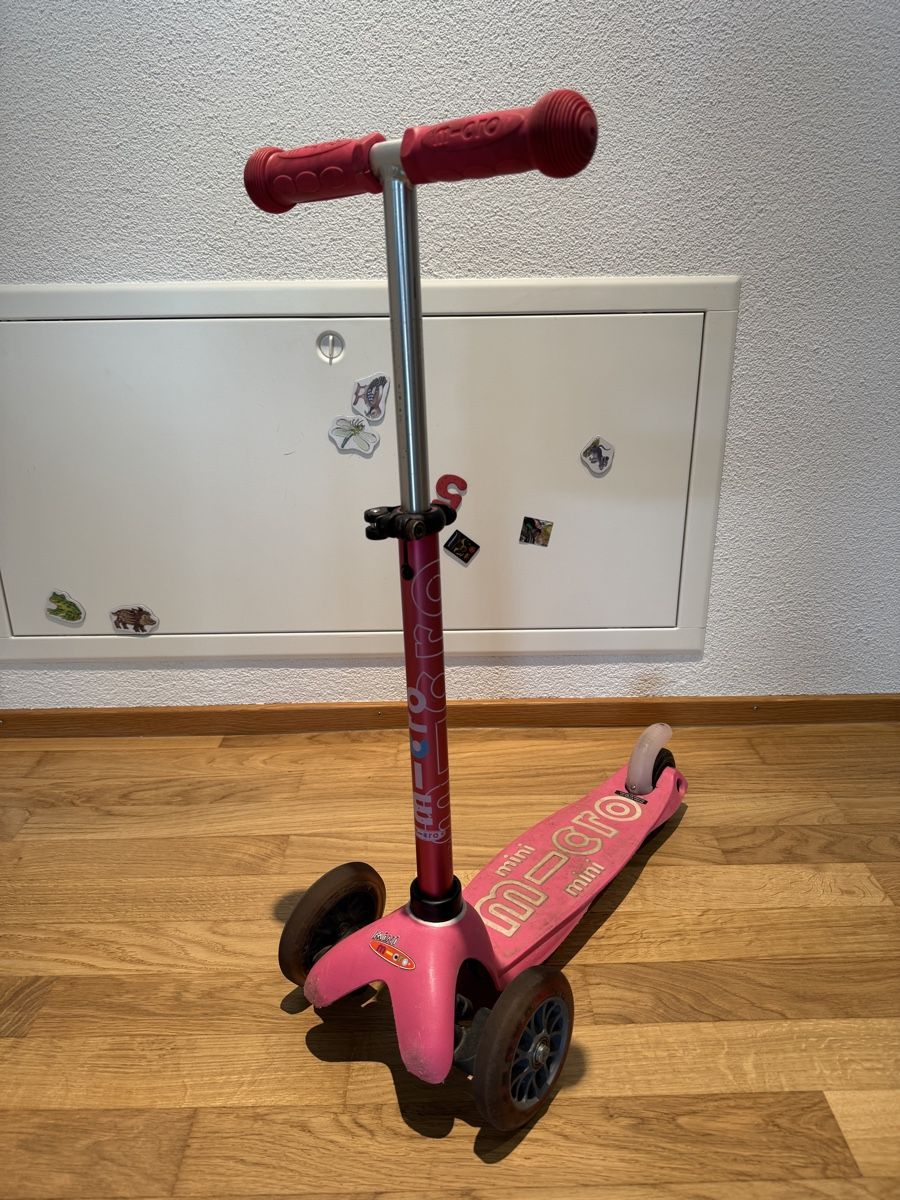 Micro Kickboard: Micro-Scooter Pink – Usato da Lenzburg venduto da Li-Lo