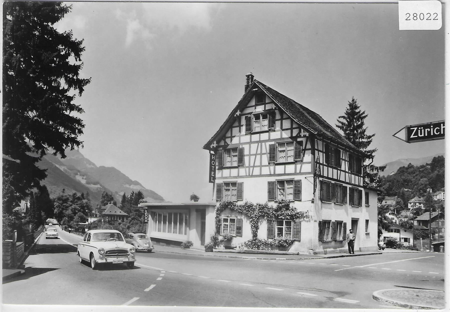 Cartoline postali: Hotel Löwen - Mollis GL – Usato da Ettingen venduto da Kartenplanet