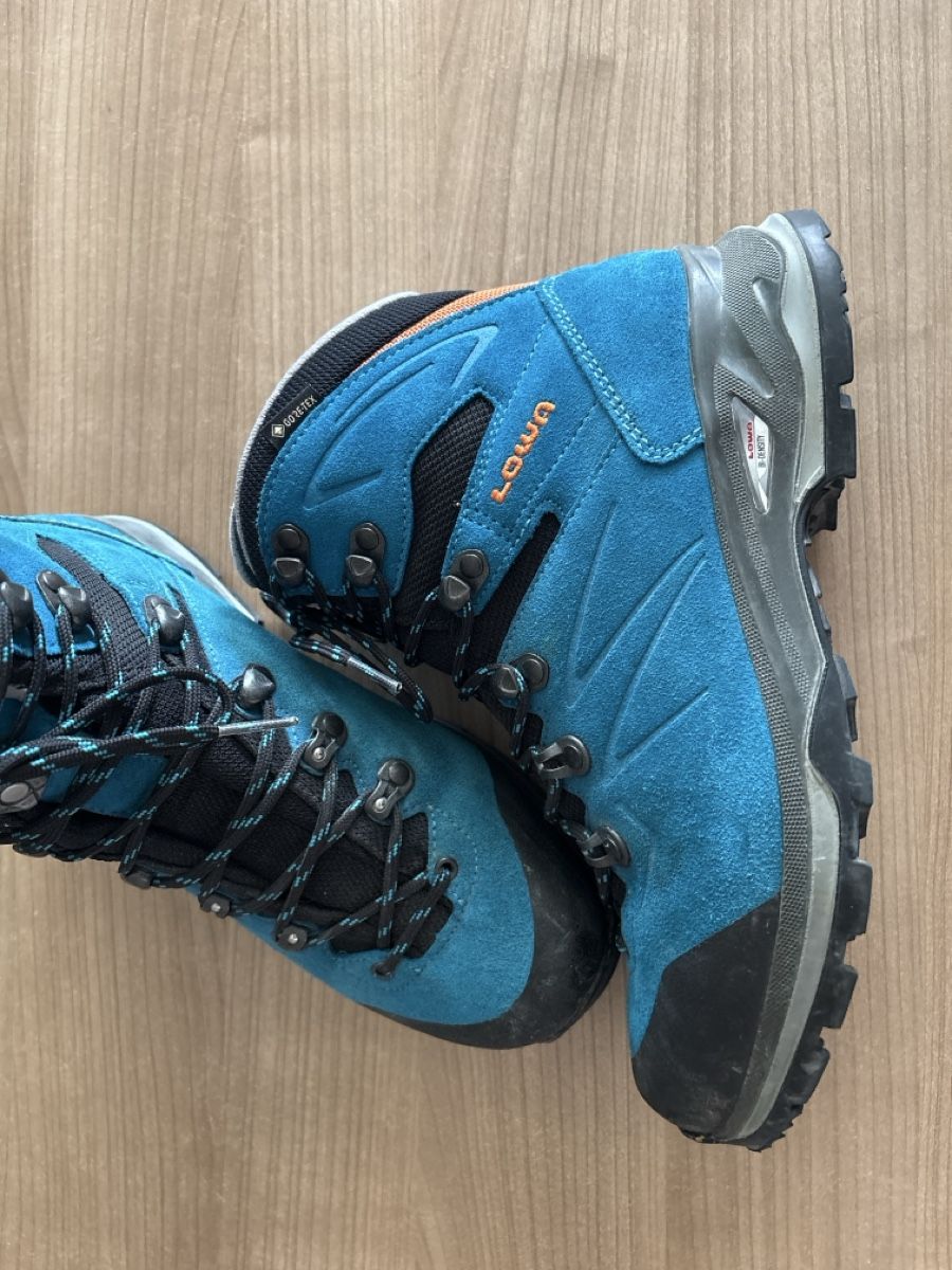 Lowa Scarpe da uomo: Lowa Wanderschuhe Damen Grösse 39 – Usato da Wangen b. Olten venduto da Grosspape 1