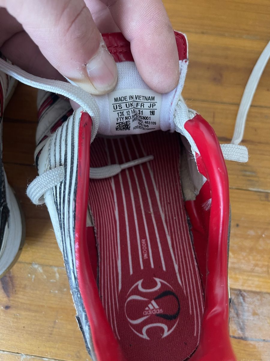 Chaussures garçon: Adidas Kinderschuhe – D'occasion à Murten par Ski-Outlet 4
