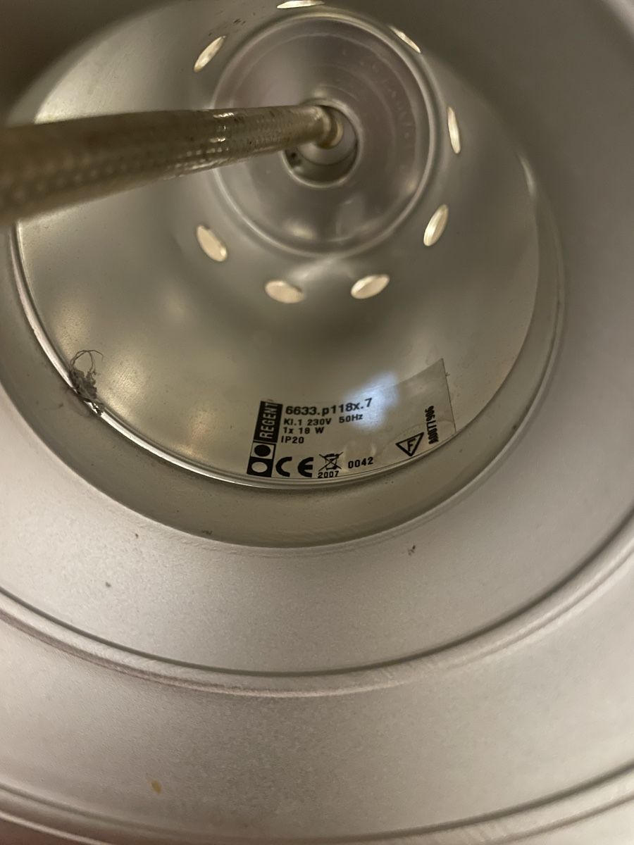 Regent Lampade: Schweizer Designklassiker (Regent) Pendellampe – Usato da Zürich venduto da tiuuu 2