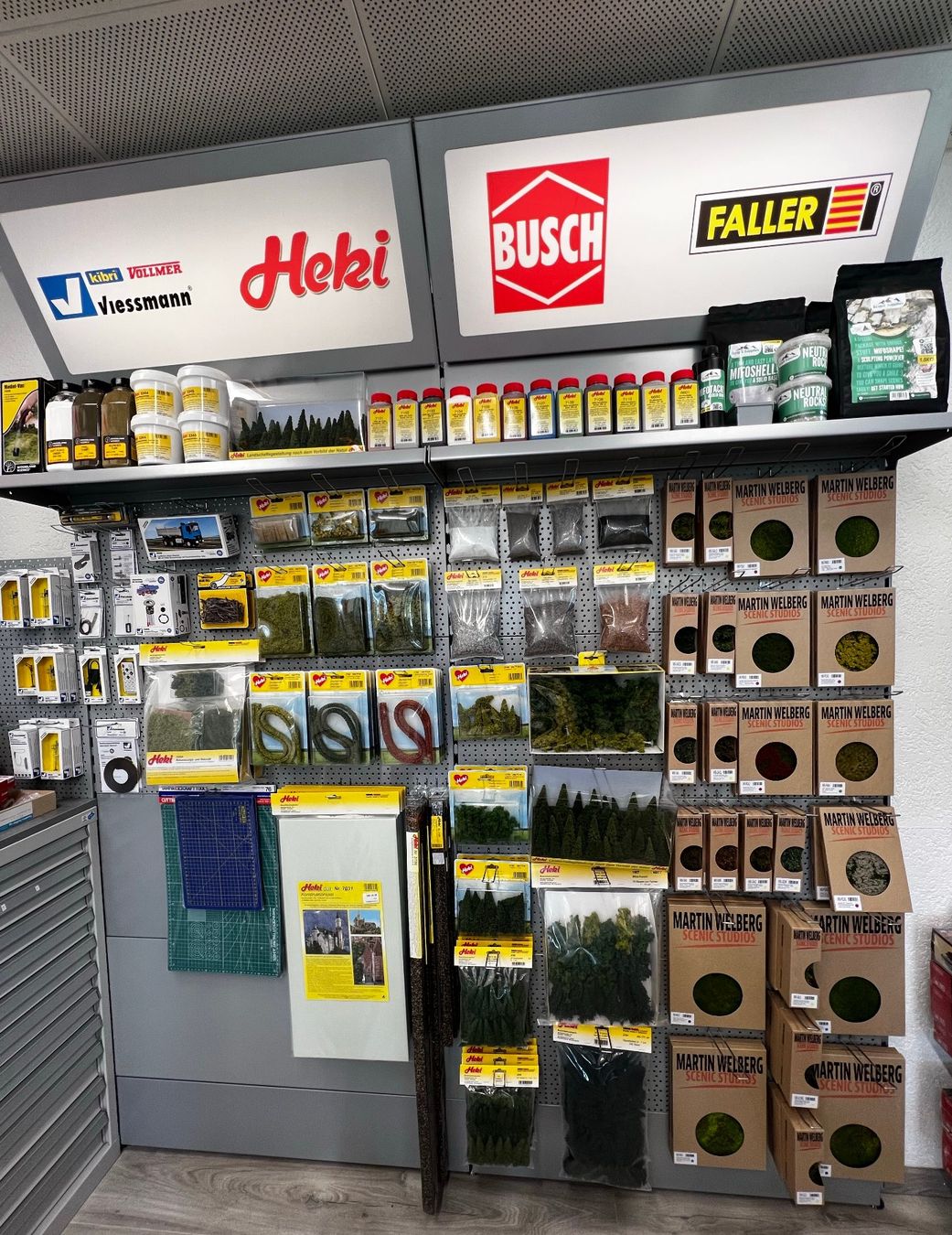 Modellini di ferrovie: Landschaftsbau: Scape Supplies / Mifo Shell / Gipsbinden – Nuovo (secondo la descrizione) da Büsserach venduto da ModellbahnDepot 3