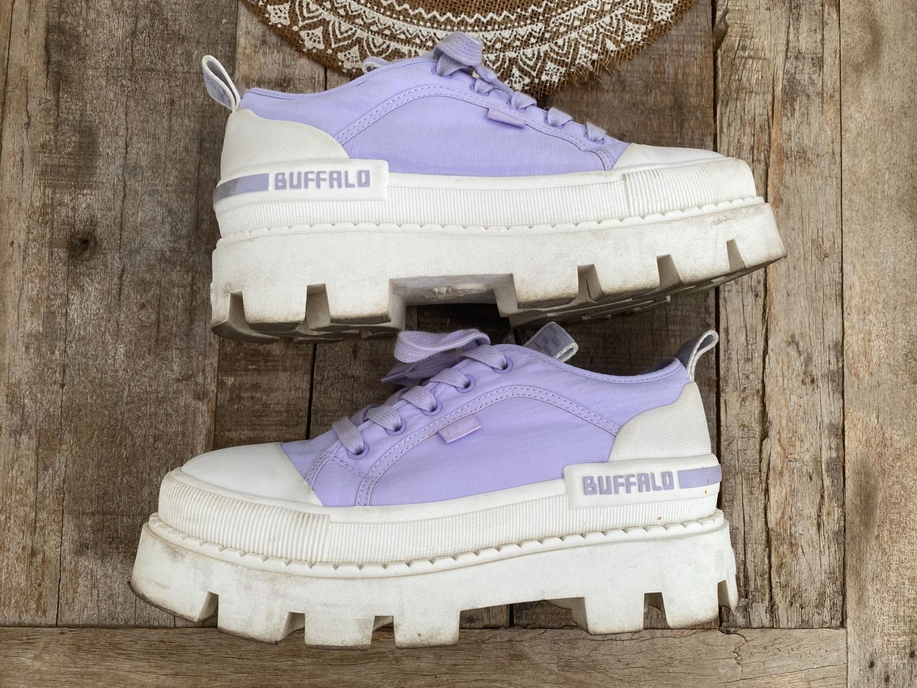 Buffalo Scarpe da donna: Original Buffalo Sneaker,  Gr. 40 – Usato da Stetten SH venduto da jani-design 1