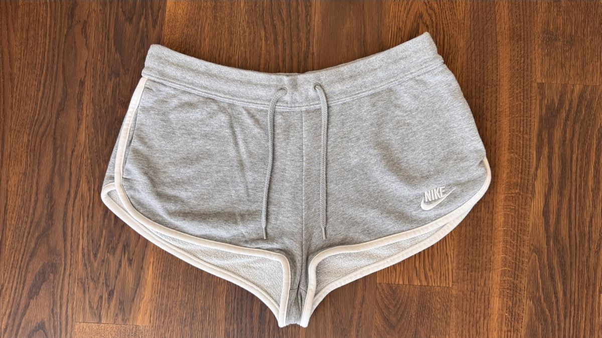 Nike Hosen: Nike Shorts grau Gr. S  – Gebraucht aus HORGEN von vladibarca10 2