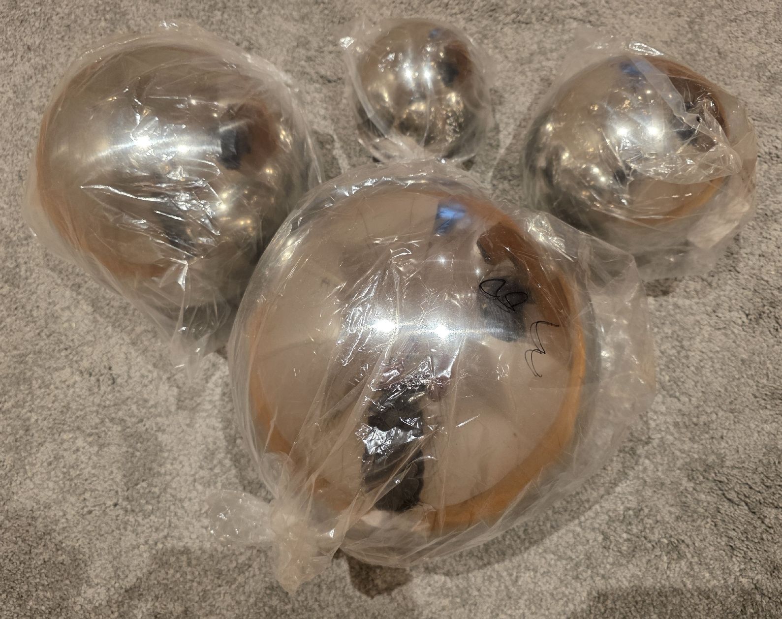 Tutte le decorazioni: 4-teiliges Hochglanz Edelstahl Kugel Set – Nuovo e nell'imballaggio originale da Lenzburg venduto da spruser_h 2