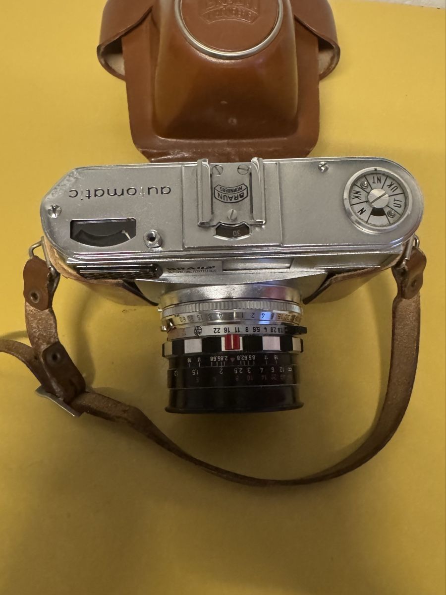 Kamera: Alte Fotoapparat  – Gebraucht aus Schlieren von Freundlich02 2