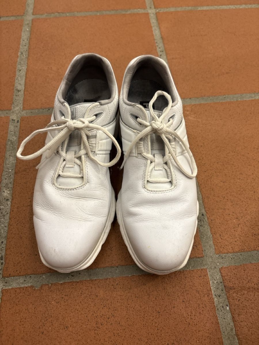 Scarpe da uomo: Golfschuhe FJ – Usato da Gwatt ( Thun) venduto da nimakele