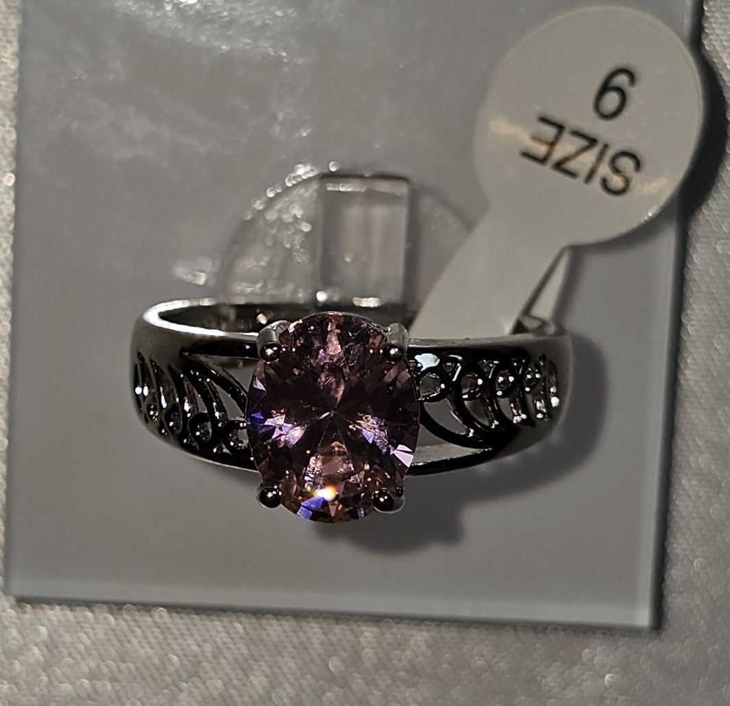 Anelli: Funkelnder Ring mit rosa Zirkonia, Gr. 9 – Nuovo (secondo la descrizione) da Grenchen venduto da lei_tjl5 3