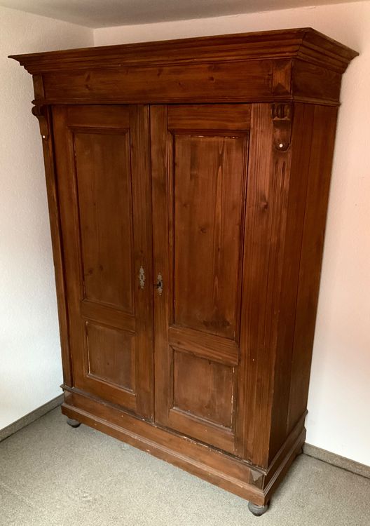 Alter Schrank Kaufen auf Ricardo