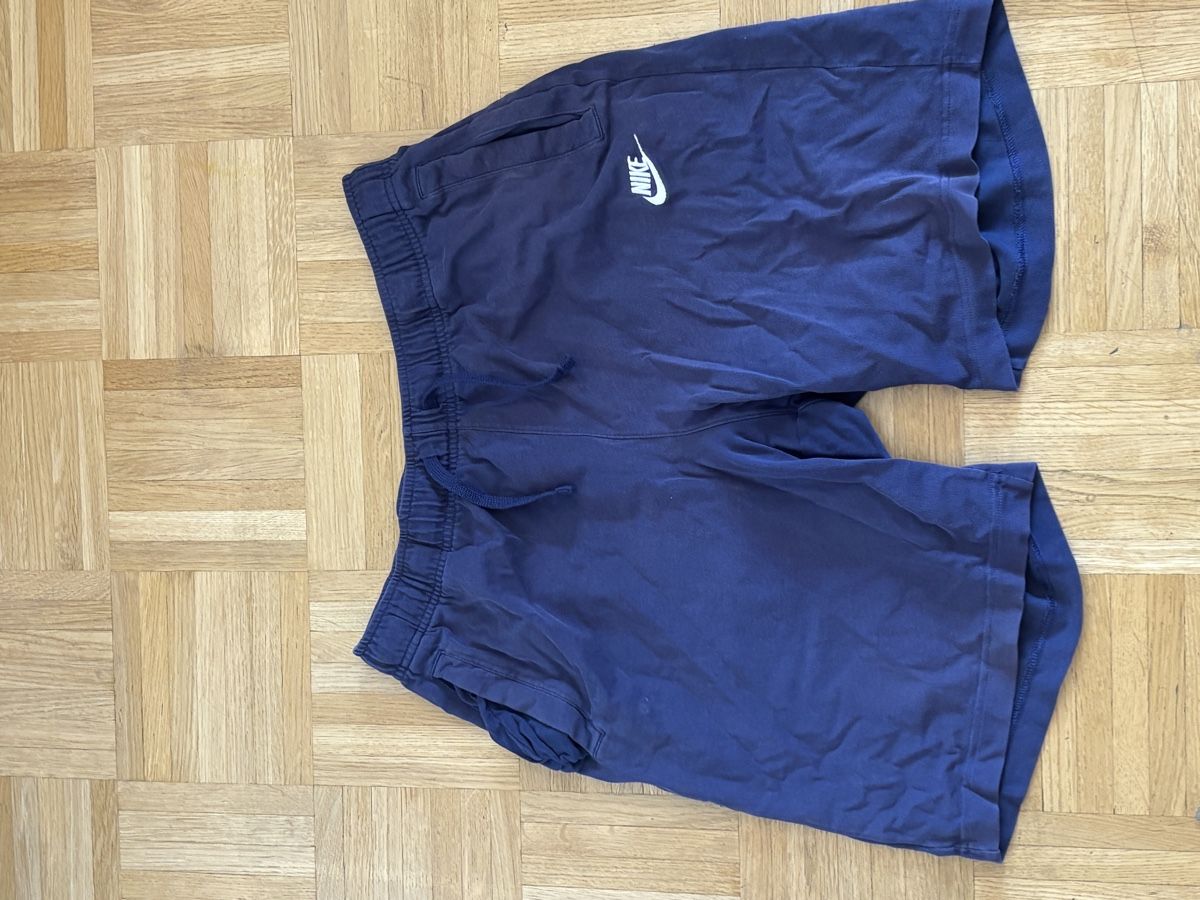 Nike Lotti di vestiti: Ensemble Nike  – Usato da Genève venduto da Pirou212 1