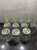 Lot de 10 bocaux à limonade/jus avec pailles vertes 🍹