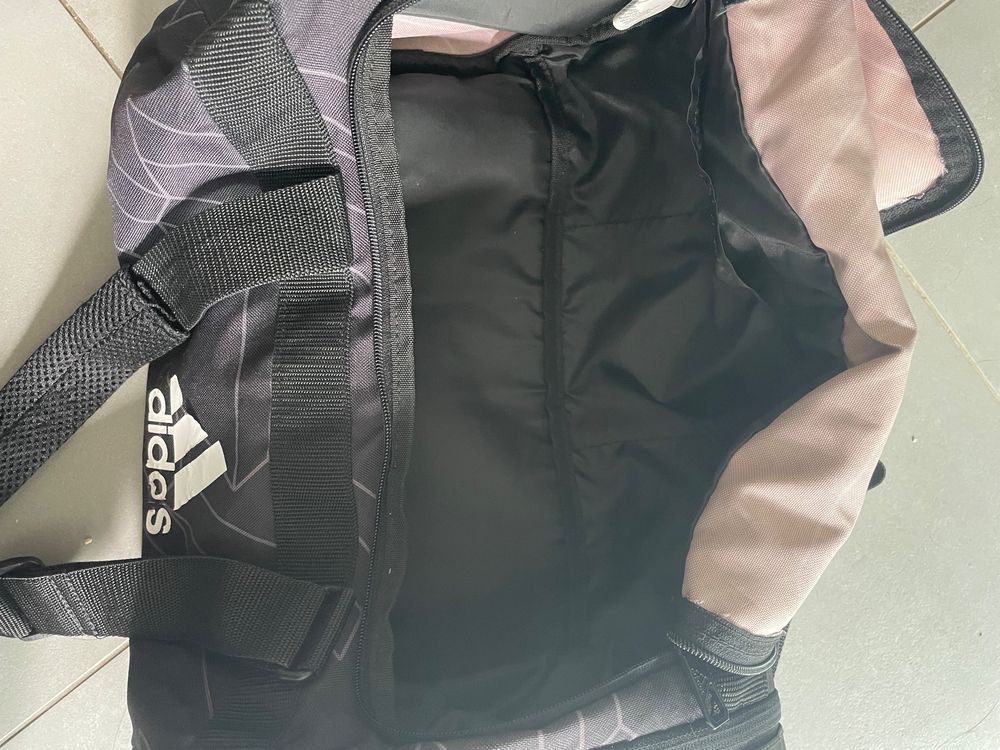 Adidas Borse: Sac de sport Adidas – Usato da Saxon venduto da Diboyzz 3