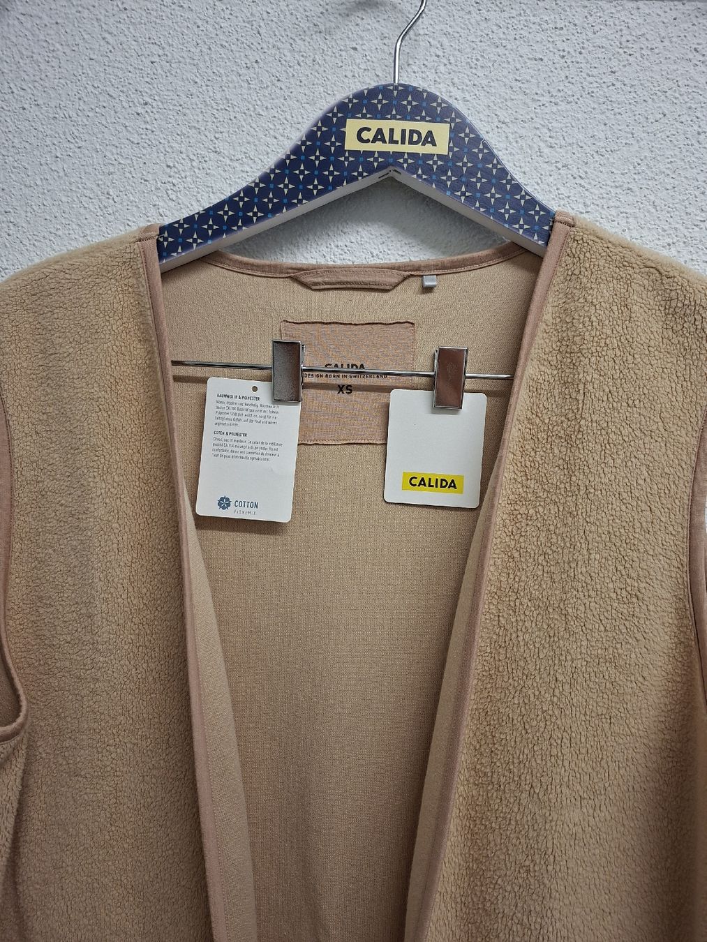 Calida Giacche: Calida Gr. 36, Jacke, 105 cm lang, neu – Nuovo (secondo la descrizione) da Kriens venduto da Ricobaby 1