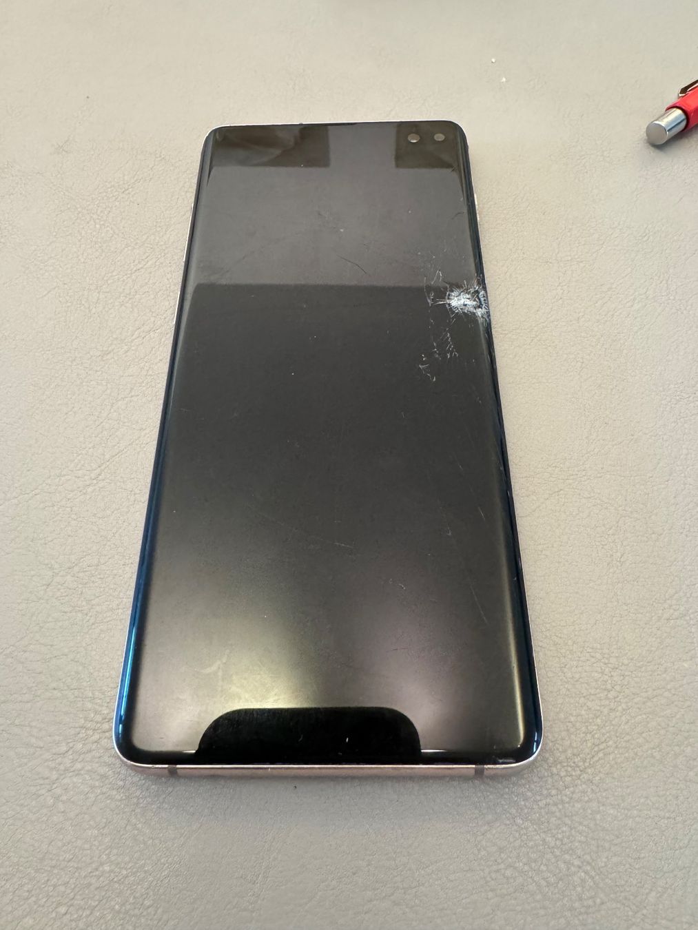 Samsung Telefoni cellulari / Smartphones: Samsung Galaxy S10+ – Difettoso da Adliswil venduto da Busys
