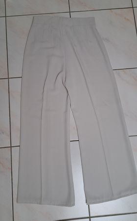 Weitgeschnittene Hose Gr. L Neu