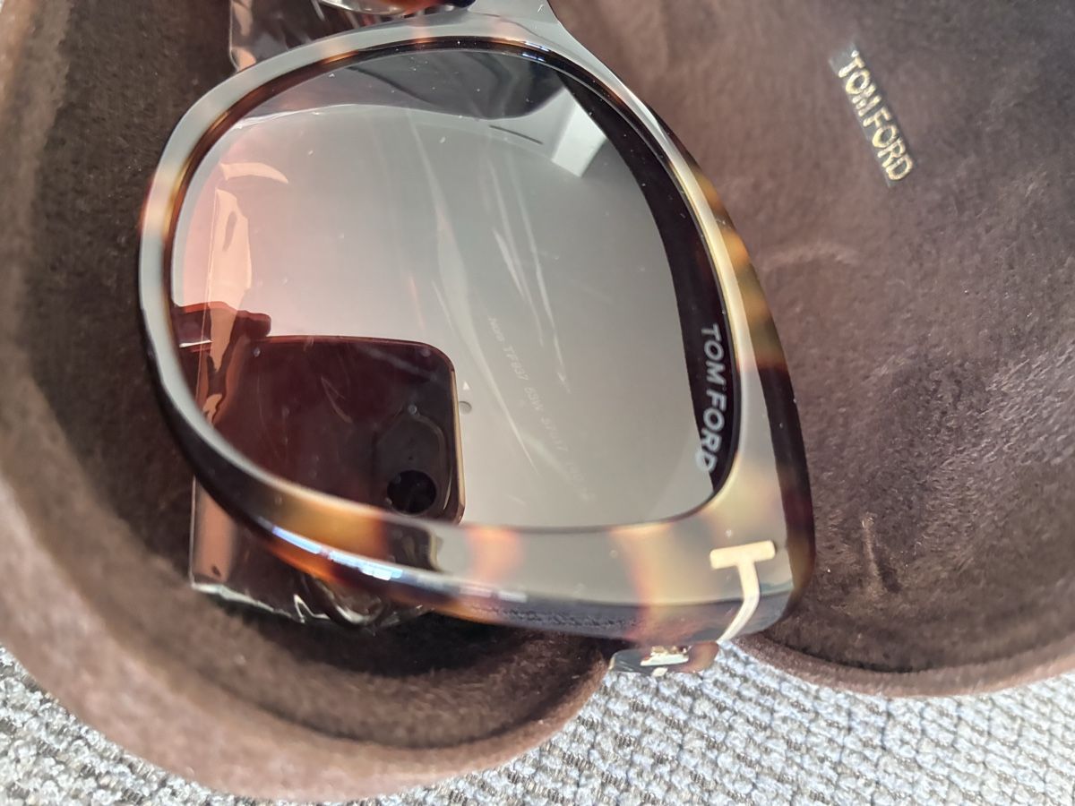 Occhiali & Lenti: Tom Ford tartarugati – Nuovo (secondo la descrizione) da Bellinzona venduto da Whale_ 1