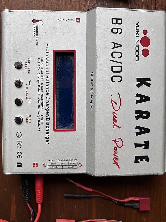 Batterie, Caricabatterie & Alimentatori: Yuki Model Karate B6 AC/DC Ladegerät – Usato da Bern venduto da fie_gnd9 1