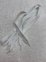 Lacets plats blanc 140cm 2 paires nouveau état
