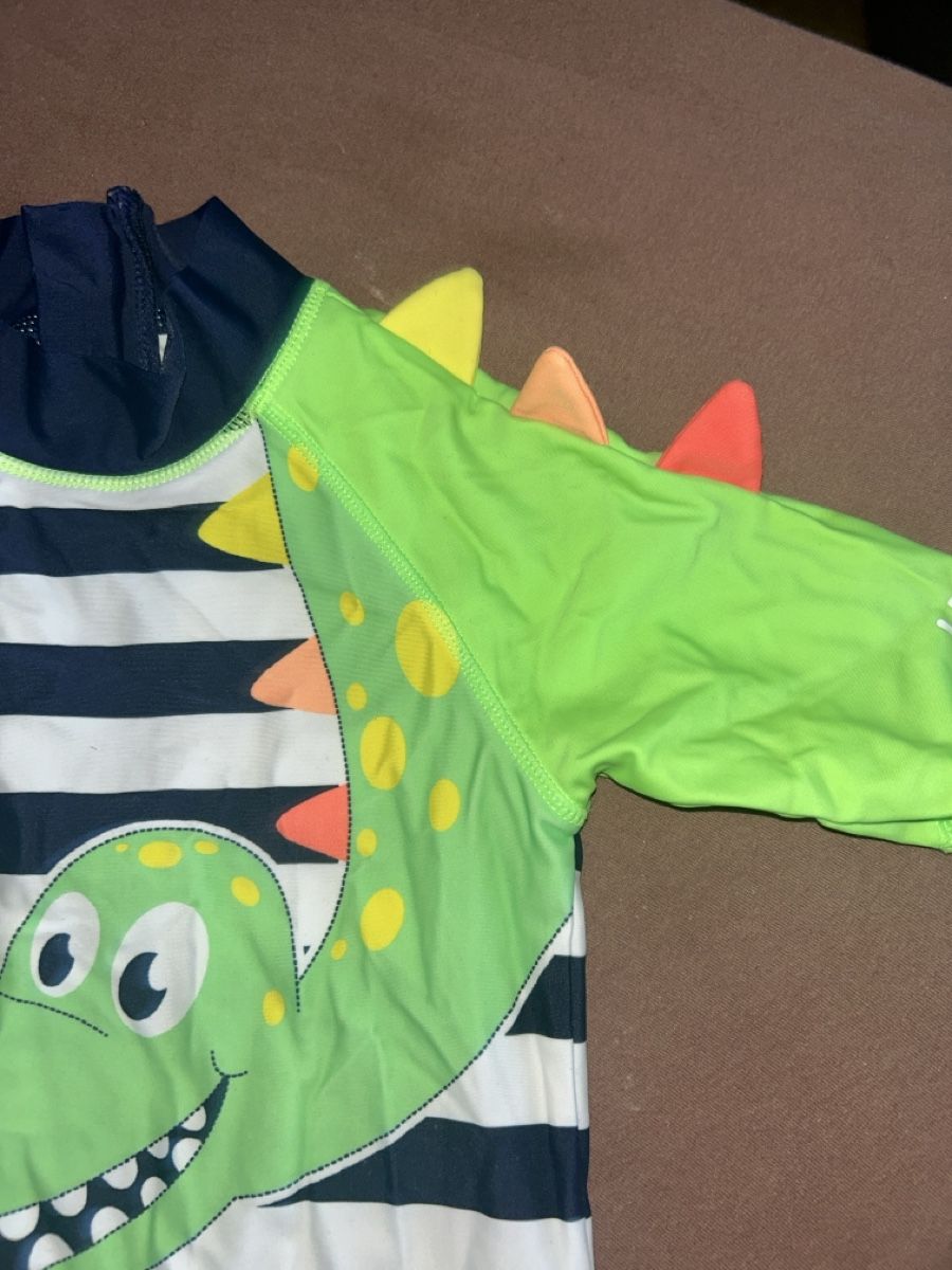 Costumi da bagno: UV 50+ Badeanzug Baby Gr 98 – Usato da St. Gallen venduto da oli_ryy9 1