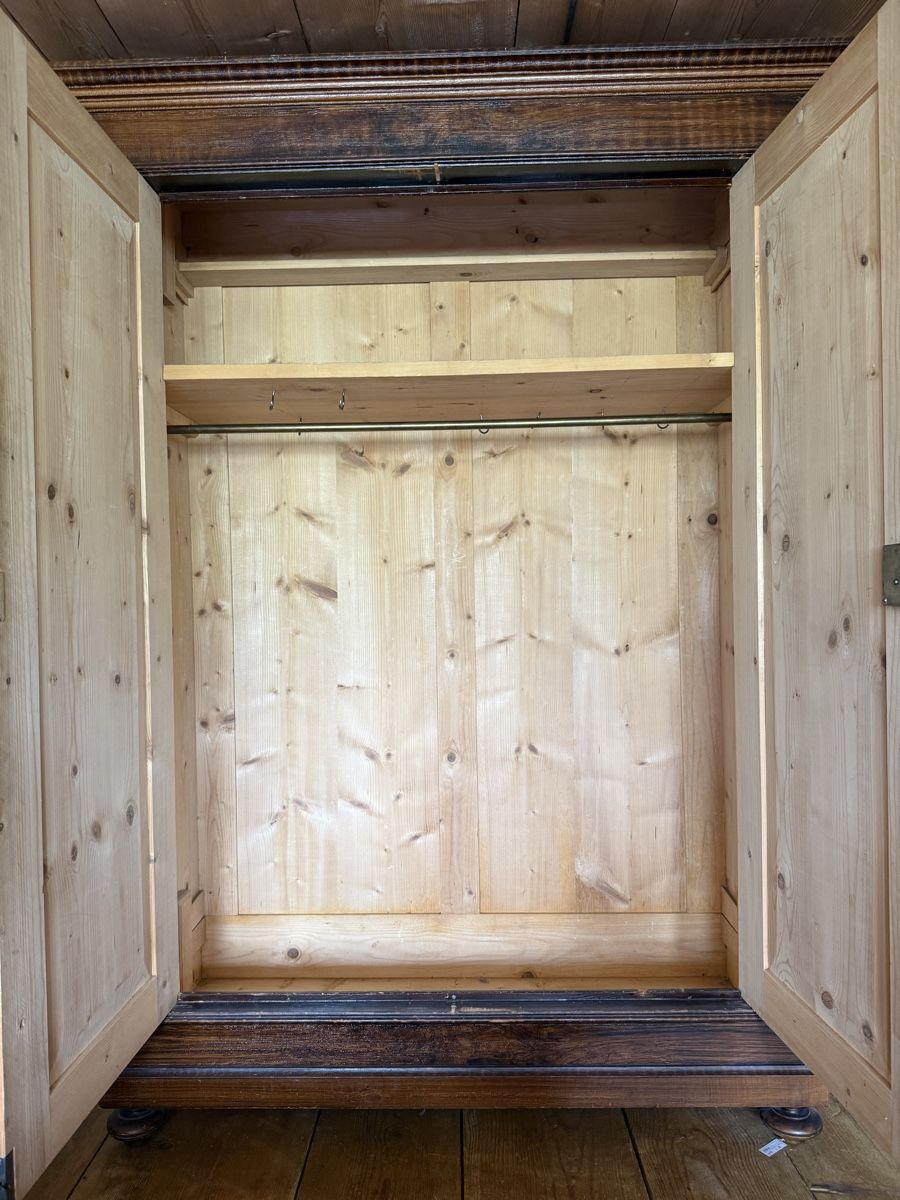 Schränke: Alter Holzschrank – Gebraucht aus Appenzell Eggerst. von Koer85 1