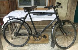 Altes Militärvelo / Fahrrad / Armee / Fahrbar / Siehe Bilder