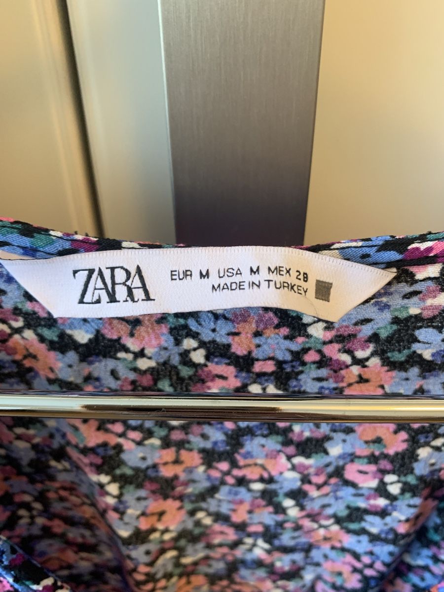 Zara Vestiti: Zara Kleid, Blumenmuster, Gr. M, neuwertig. – Usato da Wängi venduto da JALE04 1