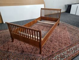 Komfort Holzbett Lucca, Stab-Optik 90 x 210 cm Nachlass