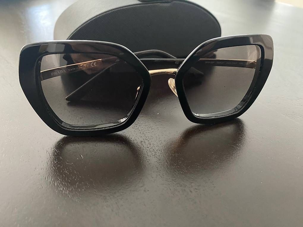 Prada Occhiali & Lenti: Prada Sonnenbrille – Usato da Fällanden venduto da TCristina 1