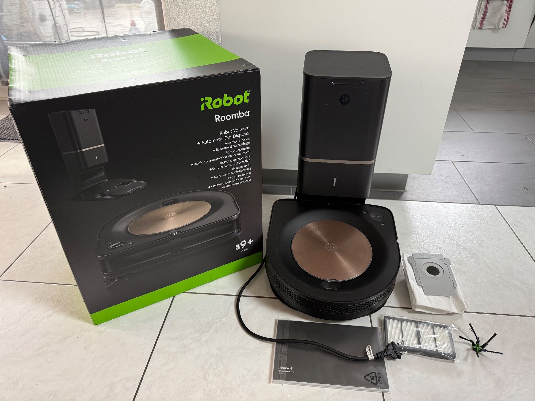Irobot Staubsauger & Zubehör: Roomba s9 – Gebraucht aus Sempach von Nimsaj5