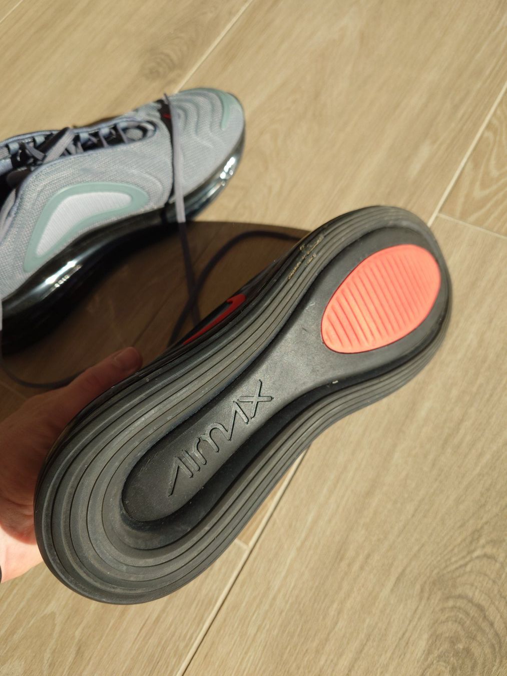 Nike Scarpe da uomo: Nike Air Max 720 size 44.5 – Usato da Epalinges venduto da bracelet123 1