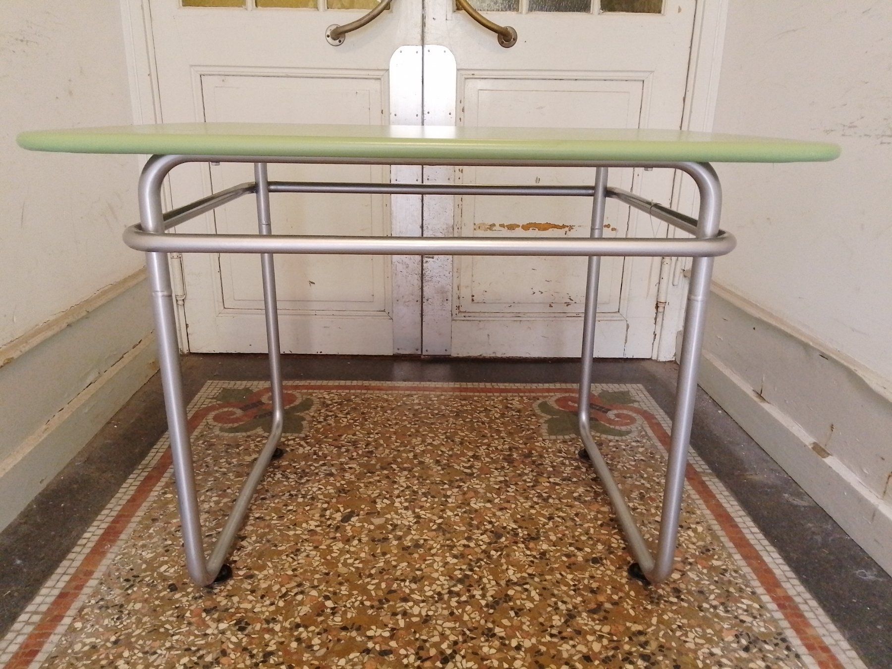 Embru Tables: Ancienne table de jardin Embru restaurée – D'occasion à Biel/Bienne par frenetic