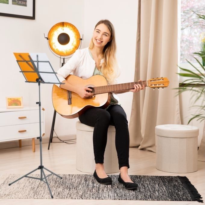 Supporti per strumenti musicali & leggii: Notenständer klappbar – Nuovo e nell'imballaggio originale da Bülach venduto da SwissStoreInShop 1