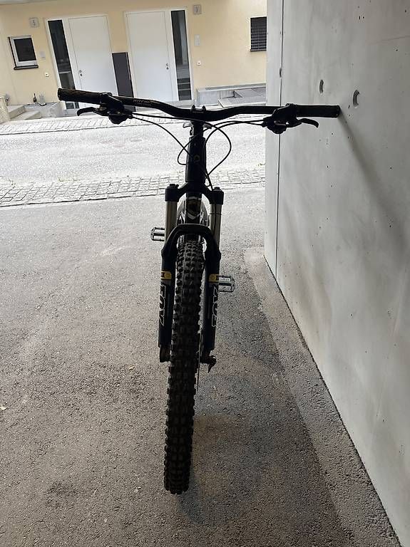 Vélos: Polygon Collosus N6 Enduro (Preis VB) – D'occasion à Bonaduz par Kay_285k 1