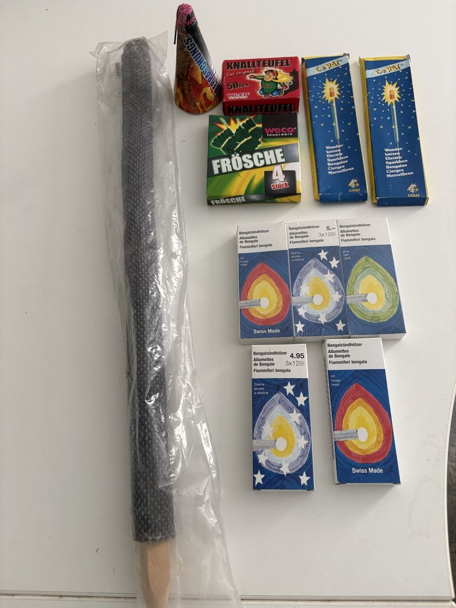 Feuerzeuge: Feuerwerk 1. August teufel  – Neu (gemäss Beschreibung) aus Zürich von Orionos