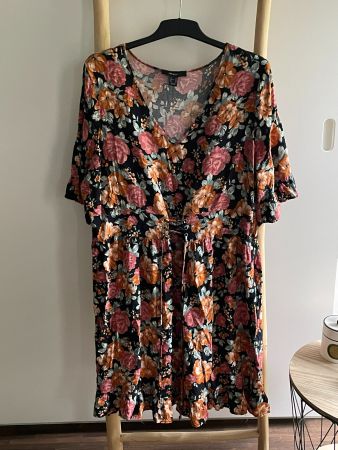 🍀🌺🍀Robe "Forever21" viscose imprimé 48-50, Neuf