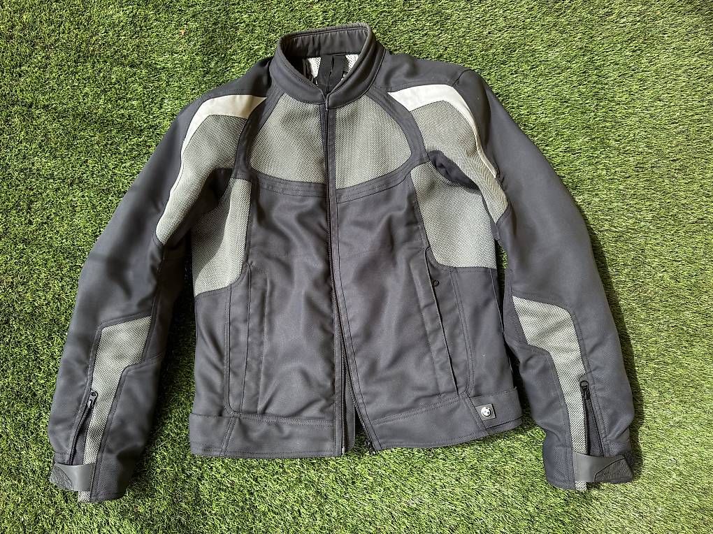 Vestes: BMW Motorrad AirFlow Men 98 & 102 – D'occasion à Oberwil BL par Tscho72