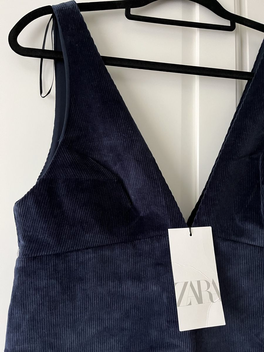 Zara Robes: Samtkleid – Neuf avec emballage d'origine à Allschwil par eyl_bb8q 2