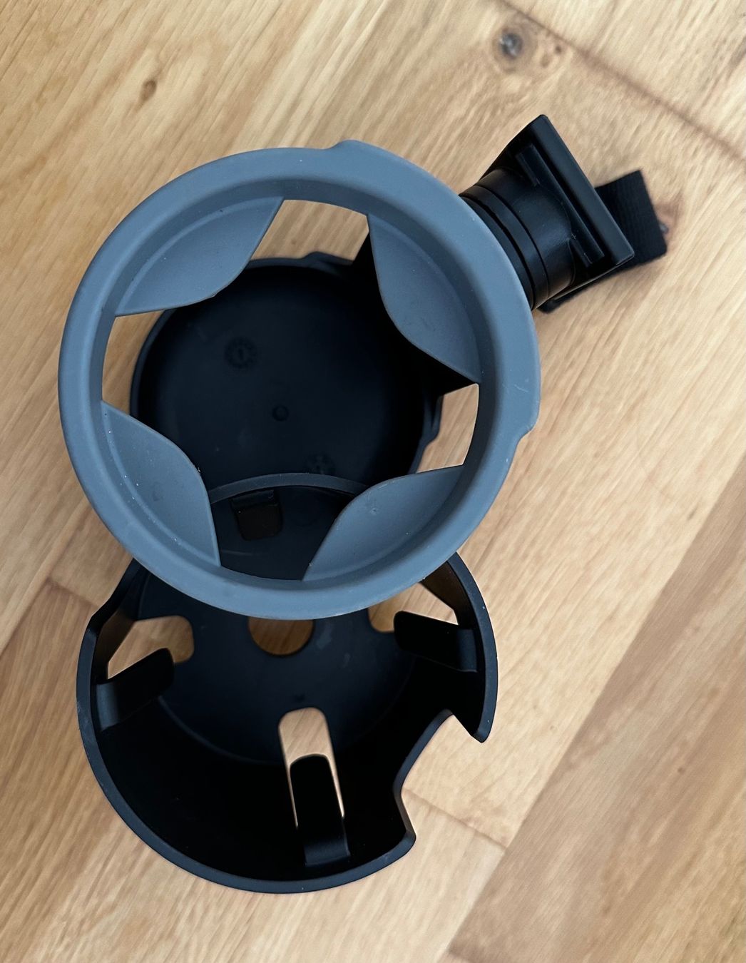 Carrozzine: Cupholder universal – Usato da Dürrenroth venduto da tvy_bh56 2