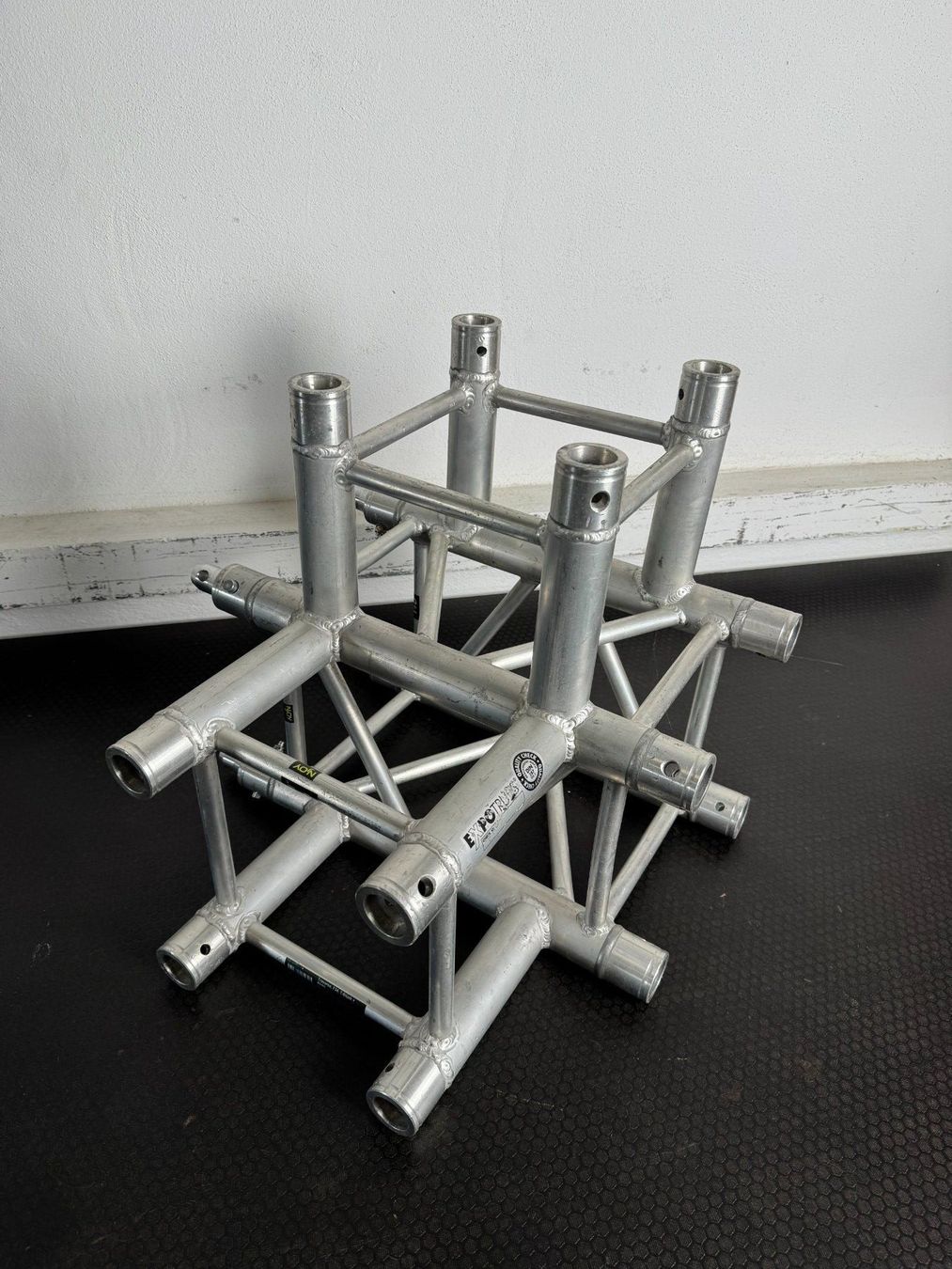 Tralicci: Expotruss F34 T+Down Ecke – Usato da Buchs AG venduto da N-joyEvents