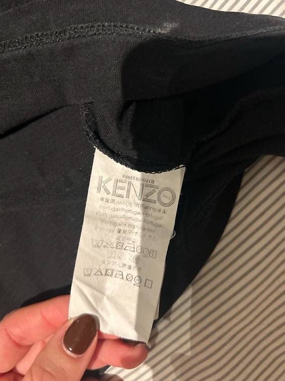 Kenzo T-shirt: Kenzo T-shirt – Usato da Zürich venduto da pil_9sh9 4