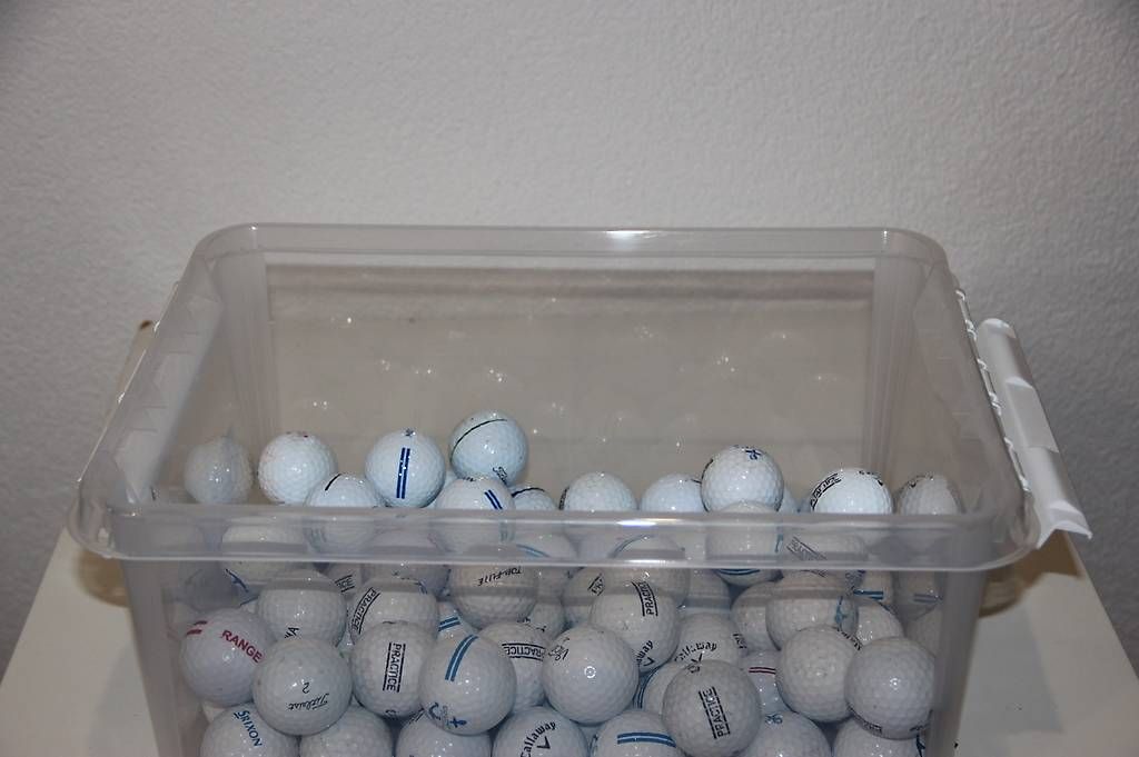 Ballons: 68 Golfbälle – D'occasion à Jona par sabi9 1