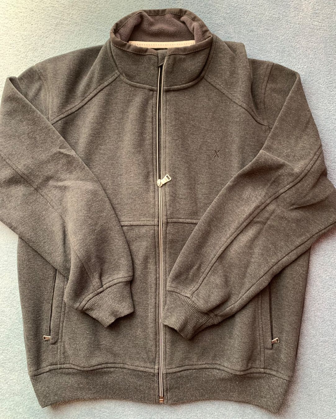 Brax Giacche: BRAX Strickjacke, Campus Rib, Grösse M, grau – Usato da Wiesendangen venduto da Babalegi 2