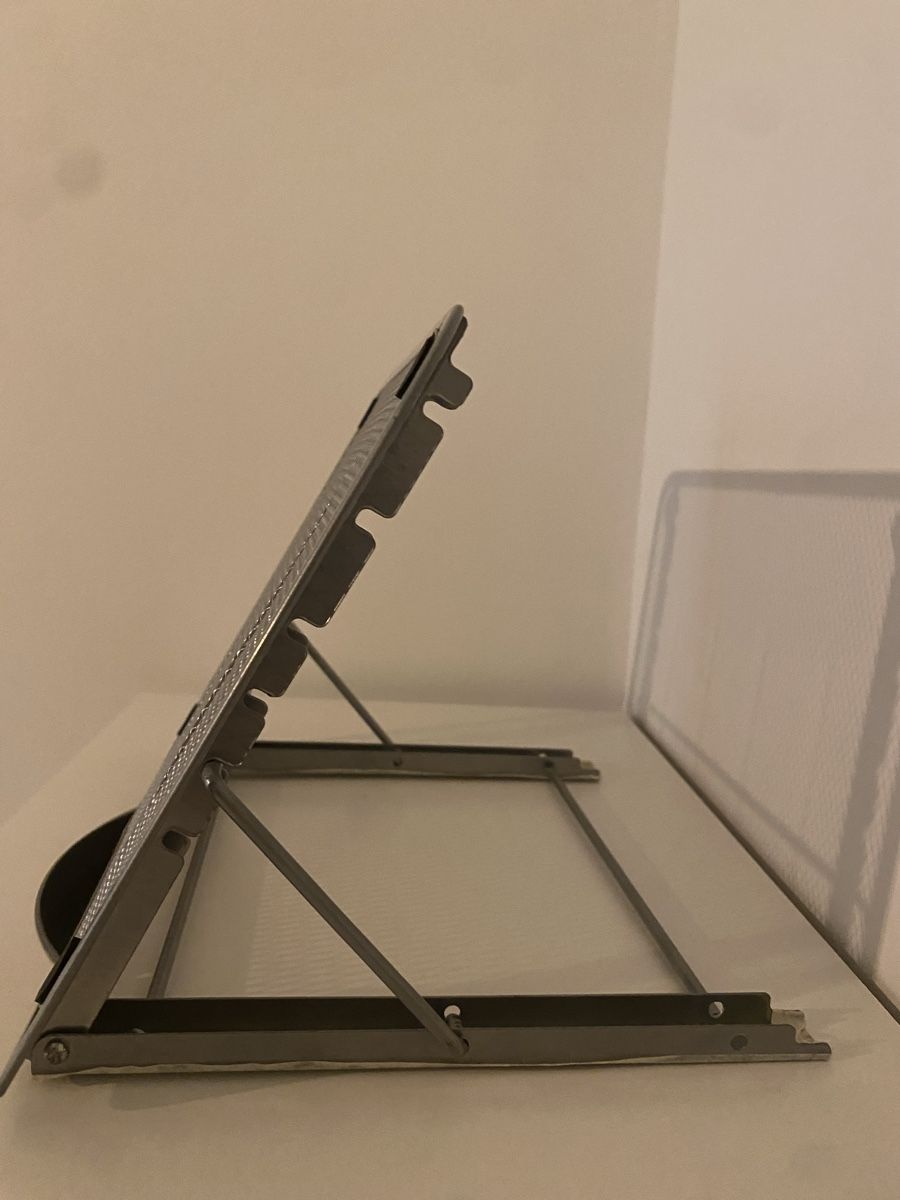 Racks & Cavalletti: Laptop stand – Usato da Thalwil venduto da zhe_69pd 2
