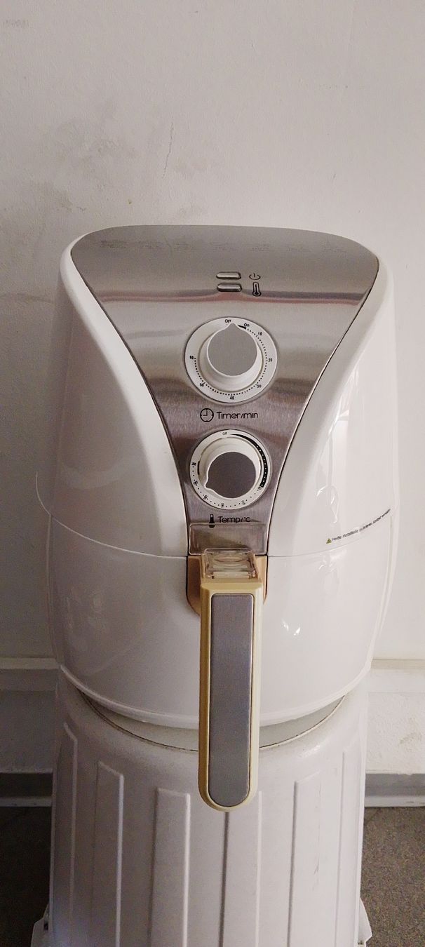 Elettrodomestici da cucina: Neuwertige heissluftfriteuse – Nuovo (secondo la descrizione) da Biel/Bienne venduto da Vintage-timearts 3
