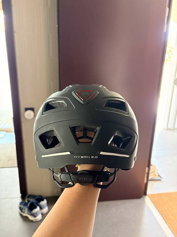 Abus Helme: Abus Herrenhelm – Gebraucht aus Gunzwil von iy61 2