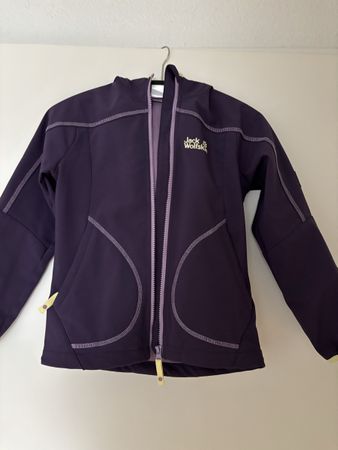 Softshell Jacke Grösse 140 (Jack Wolfskin)