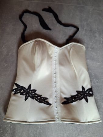 Bustier avec attache au cou taille 40/42 marque Charlott'
